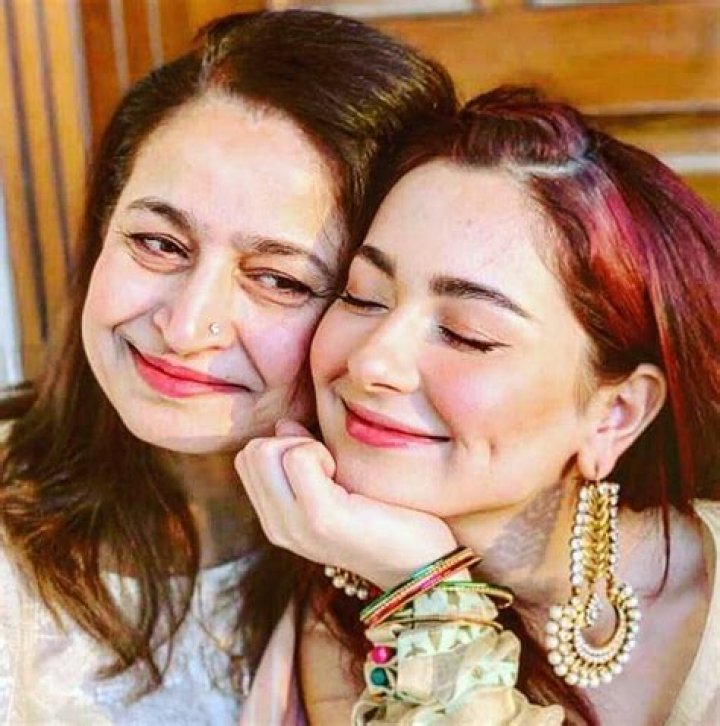 Exploring The Life And Influence Of Hania Aamir's Mother