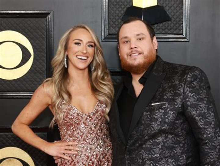 Is Riley Green Single? Unraveling The Country Star's Relationship Status
